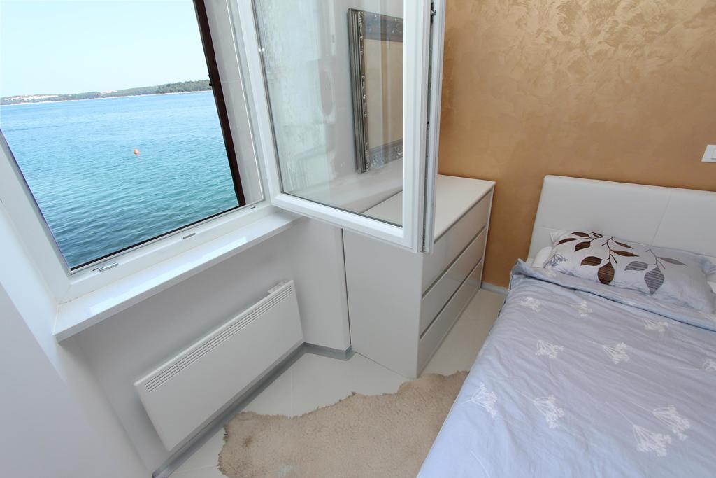 Apartment Edi Rovinj Bilik gambar